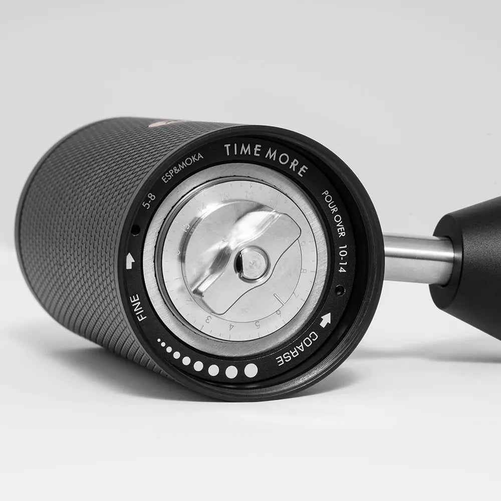 Réglage précis avec 48 positions par rotation et précision de 0,031 mm par clic pour un contrôle optimal.