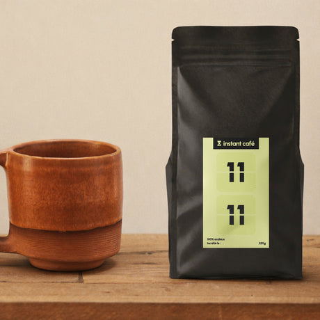 Café 11H11 moulu, blend 100 % Arabica au corps velouté.