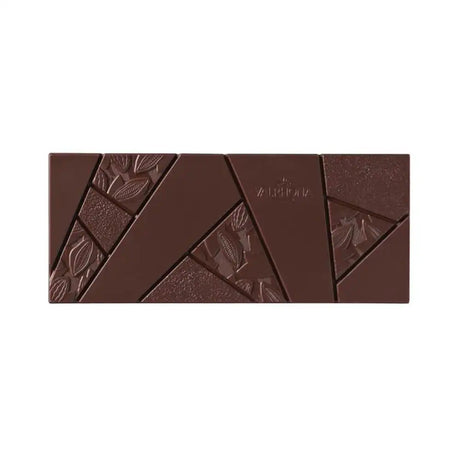 Tablette ouverte de chocolat noir 70% Guanaja de Valrhona